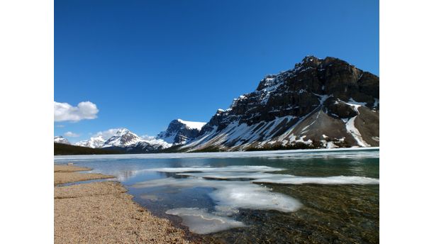 Bow Lake , Banff, Alberta