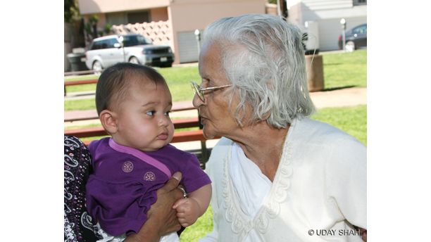 GreatGrandMa getting a Mother's Day kiss