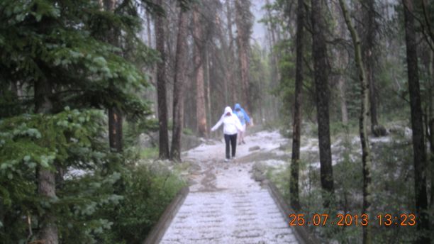 ROCKY MOUNTAIN HIKE