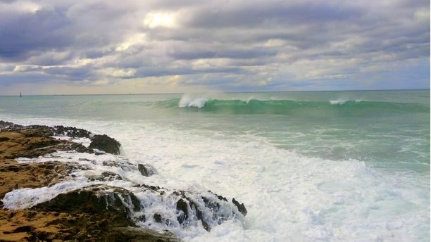 Ko Olina surf.