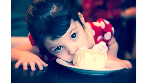 No better way to enjoy mommy's cake!