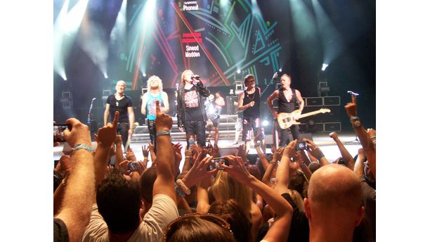 Hot Summer Night with Def Leppard