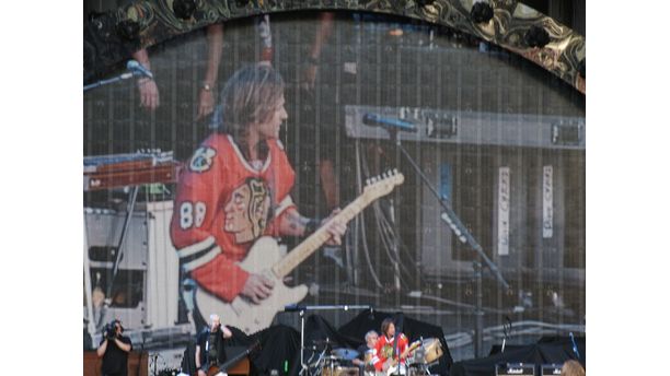 Keith Urban Rocks Soldier Field, Chicago