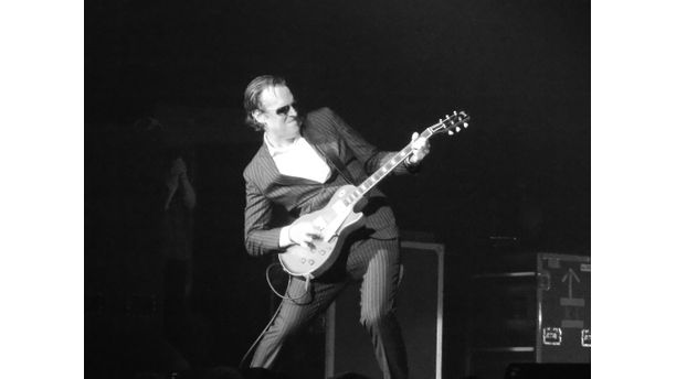 Bonamassa at the Ryman Auditorium 