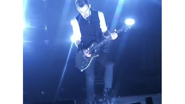 Skillet Guitarist Rock out!