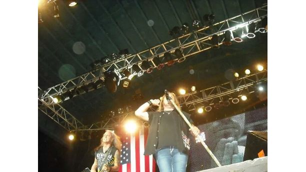 Rocking with Skynyrd