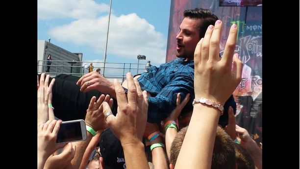 Crowd Surfing with Rick DeJesus